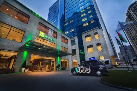 “Holiday İnn Baku” hotelində qalan beş iranlı koronavirusa görə xəstəxanaya yerləşdirildi