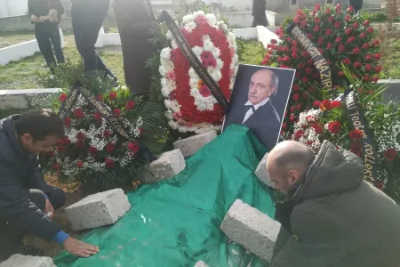 Xalq artistinin gəlini göz yaşlarını saxlaya bimədi - “Siz mənə...”