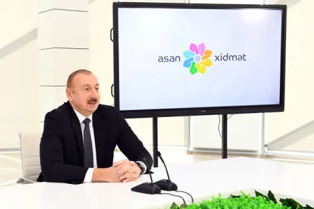 "Gənclərin əlində telefon var, virtual məkanda yaşayırlar, real həyatdan kənarda qalırlar"