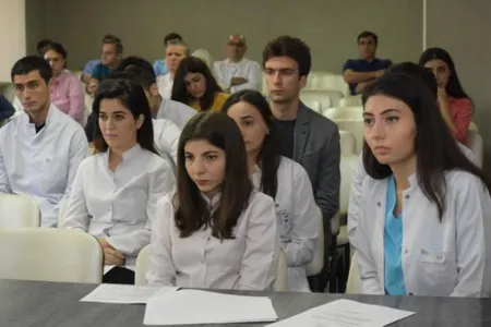 Həkim-rezidentlər üçün dövrü attestasiya imtahanı bu tarixdə - keçiriləcək