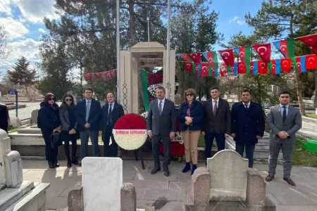 Məhəmməd Əmin Rəsulzadənin məzarı ziyarət olunub