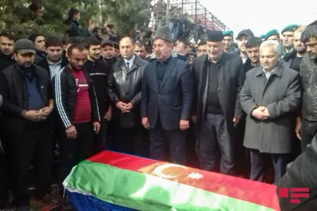 Şəhid olan hərbi qulluqçumuz Bərdə rayonunda dəfn olunub