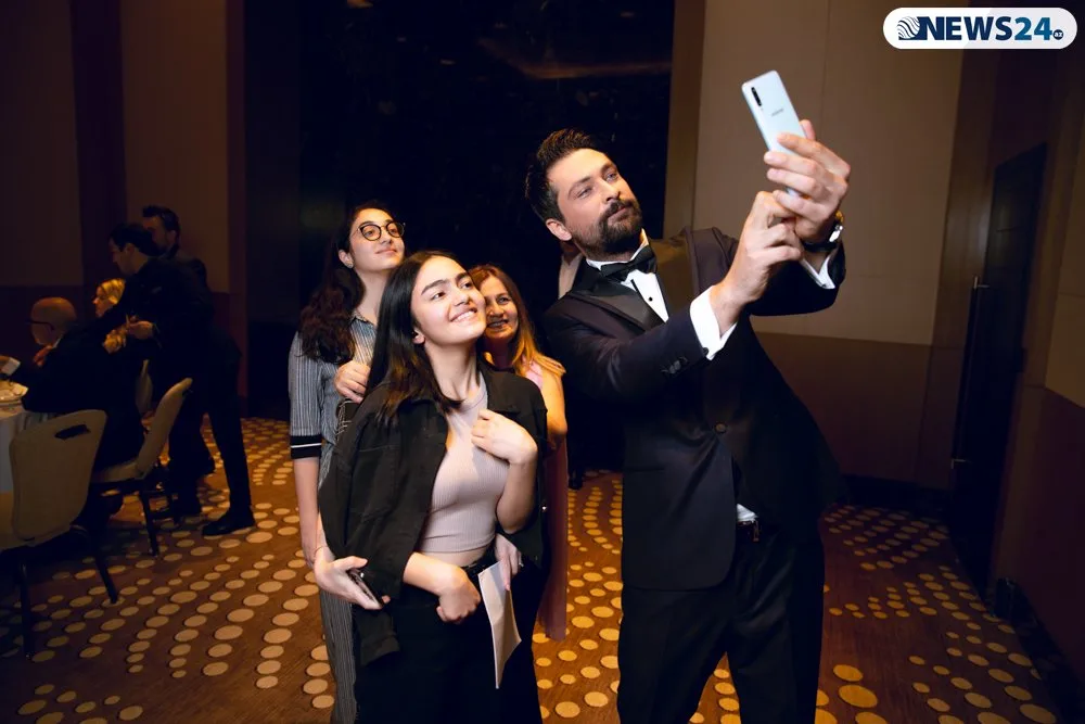 Tanınmışların axın etdiyi "Ağır romantik"-in qalasında - YAŞANANLAR - VİDEO - FOTOLAR