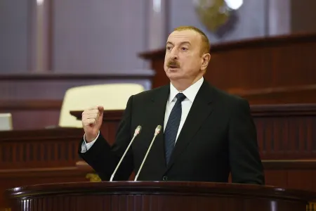 Prezident Milli Məclisdə - FOTOLAR
