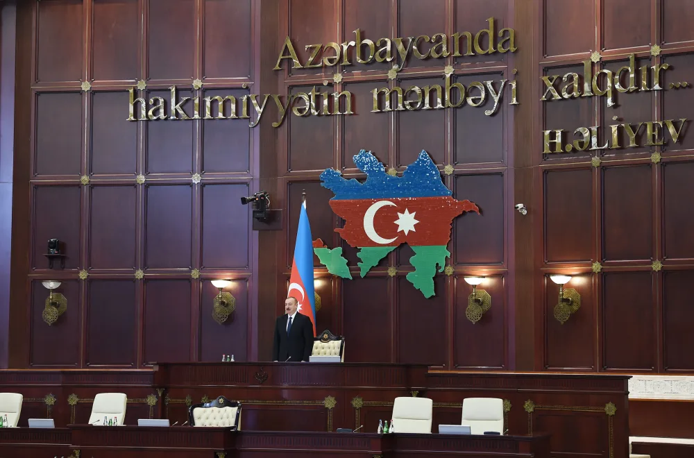 Prezident Milli Məclisdə - FOTOLAR