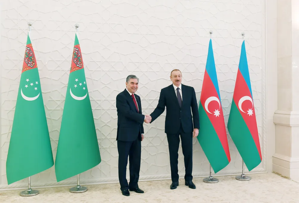 Türkmənistan Prezidenti Qurbanqulu Berdiməhəmmədovun rəsmi qarşılanma mərasimi olub - FOTOLAR