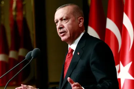 Ərdoğanı koronavirusdan belə qorudular - FOTO