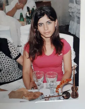 Ağcabədidə 4 uşaq anası - İNTİHAR ETDİ-FOTO