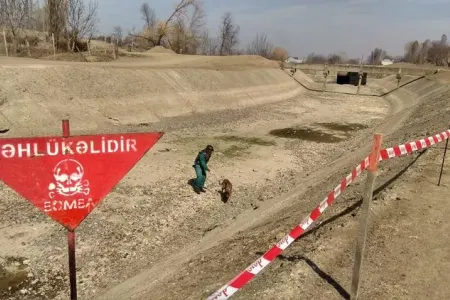 Ağstafa su kanalında - ƏL QUMBARASI TAPILDI