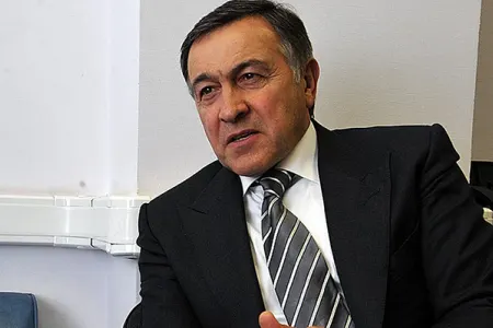 "Koronavirusa görə təyyarələr uçmur, limanlar dayanıb" - Araz Ağalarov
