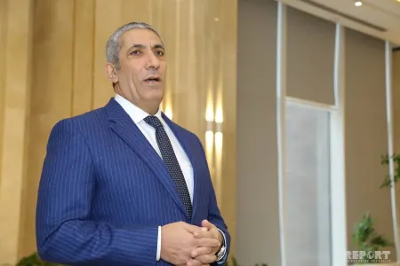"Yalandan ajiotaj yaradırlar, az qalır durub oynasınlar" - Siyavuş Novruzov