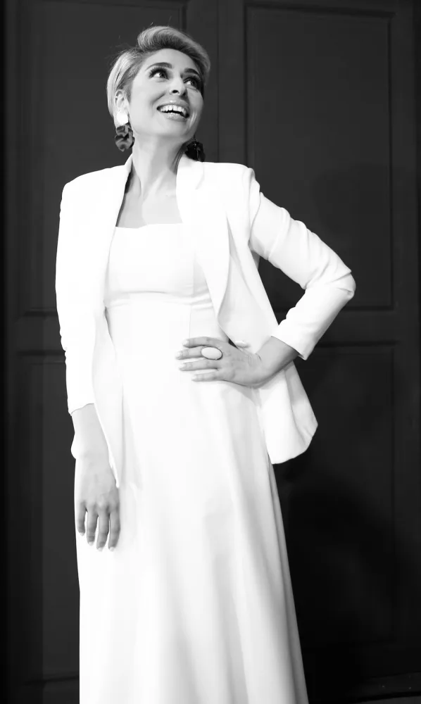 Tanınmış aparıcı Hüsniyə Məhərrəmova daha AzTV-də - İŞLƏMİR