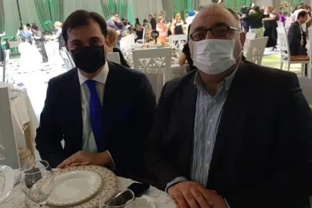 Musəvi ilə Bağırzadə toya tibbi maskada gəldi