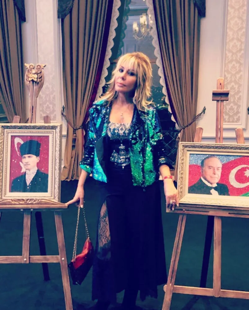 Xalq artisti Mübariz Mənsimova - DƏSTƏK OLDU - FOTOLAR