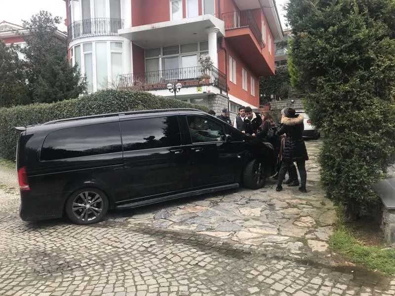 Həyat yoldaşı koronavirusa görə Necati Şaşmaza - UŞAQLARINI GÖSTƏRMƏDİ - FOTO