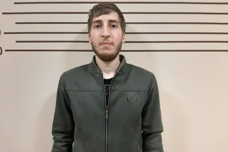 Avtomobildən oğurladıqlarını - SATMAQ İSTƏDİ - FOTO