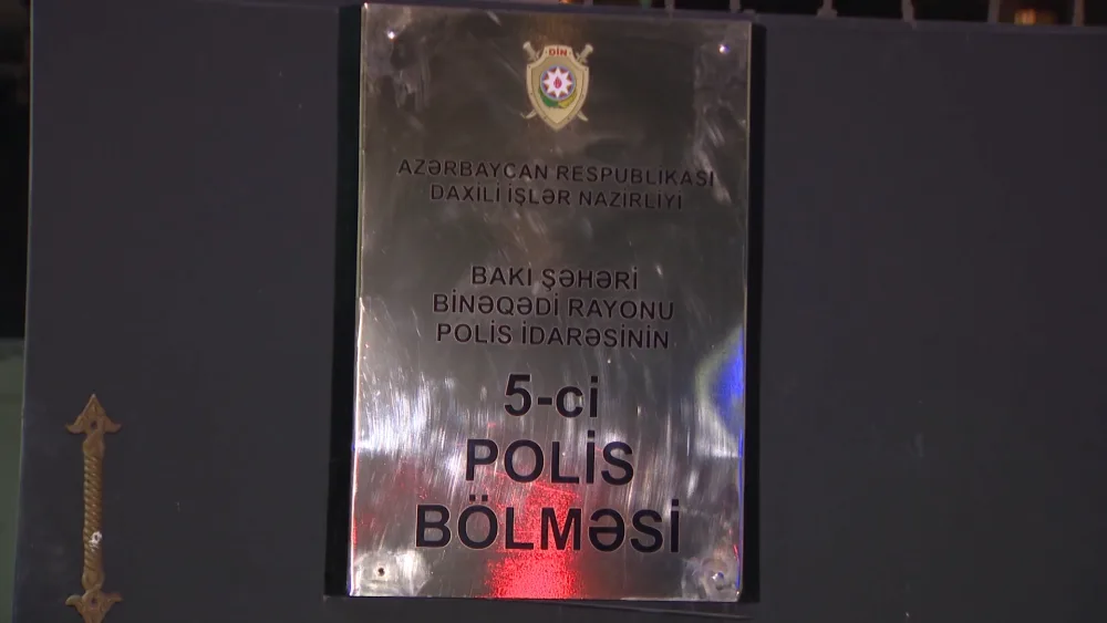 Avtomobildən oğurladıqlarını - SATMAQ İSTƏDİ - FOTO