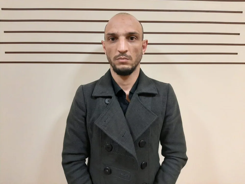 Avtomobildən oğurladıqlarını - SATMAQ İSTƏDİ - FOTO