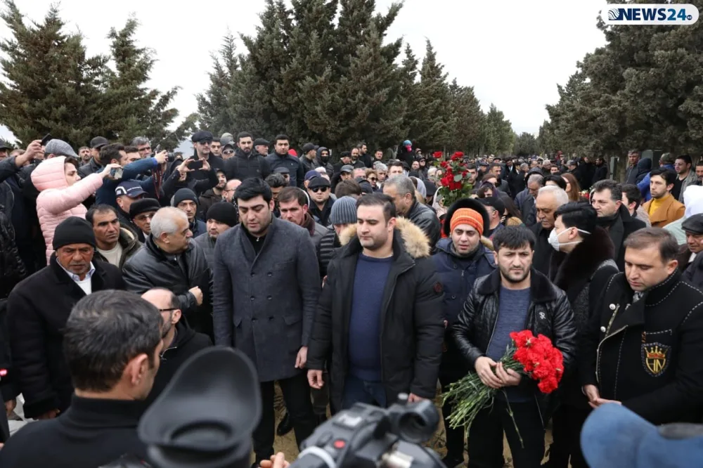 Rafael Dadaşov son mənzilə ALQIŞLARLA YOLA SALINDI - FOTOLAR - VİDEO -YENİLƏNDİ