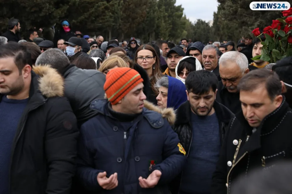 Rafael Dadaşov son mənzilə ALQIŞLARLA YOLA SALINDI - FOTOLAR - VİDEO -YENİLƏNDİ