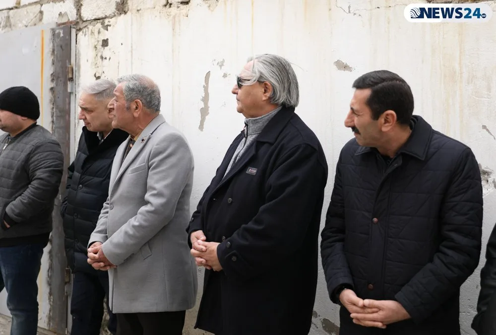 "Kaş, başımı çiyninə qoyub ağlaya bilərdim, ata..." - VİDEOREPORTAJ - FOTOLAR