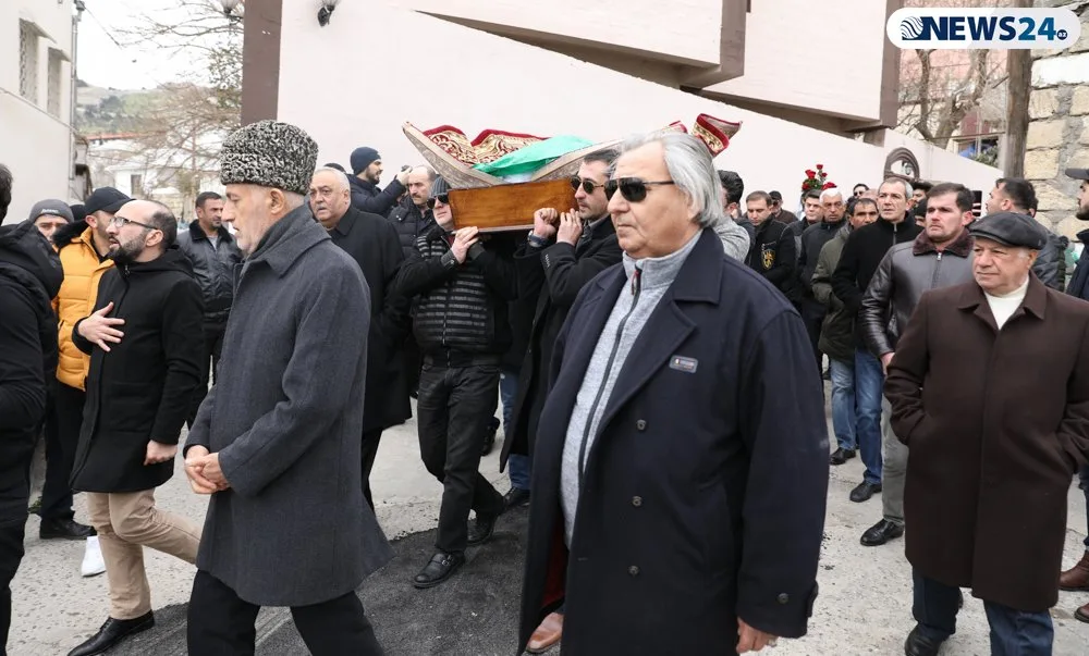 "Kaş, başımı çiyninə qoyub ağlaya bilərdim, ata..." - VİDEOREPORTAJ - FOTOLAR