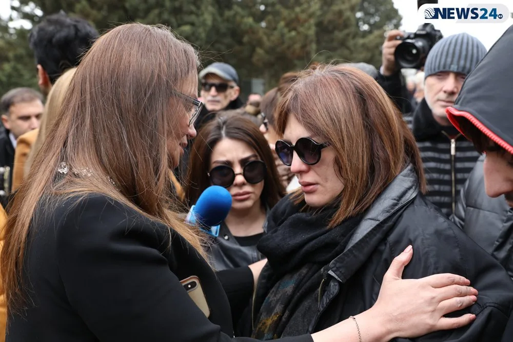 "Kaş, başımı çiyninə qoyub ağlaya bilərdim, ata..." - VİDEOREPORTAJ - FOTOLAR