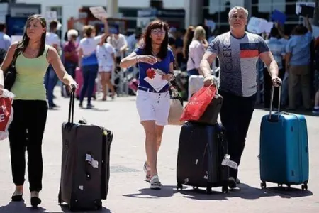 Koronavirusa görə ölkədə qalma müddətini uzatmaq istəyənlərin NƏZƏRİNƏ