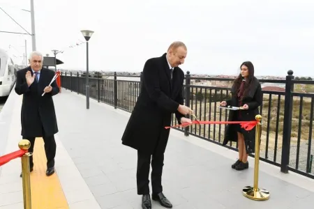 Prezident Abşeron dairəvi dəmir yolunun bir hissəsinin açılışında - FOTO-YENİLƏNDİ