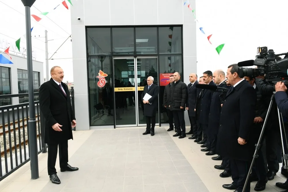 Prezident Abşeron dairəvi dəmir yolunun bir hissəsinin açılışında - FOTO-YENİLƏNDİ