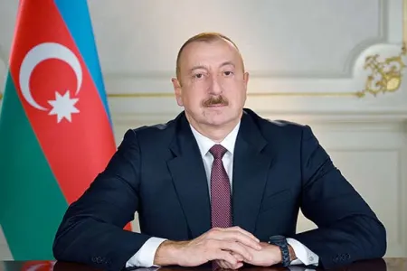 Koronavirusla mübarizədə iştirak edən tibb işçilərinin maaşı artırıldı