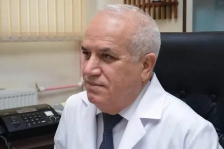 "Evdə oturmaq virusa yoluxmaq risqini azaltsa da..."- - Baş epidemioloq-VİDEO