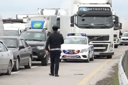 Xüsusi karantin rejimini pozan 3 mindən çox avtomobil - GERİ QAYTARILDI - DYP