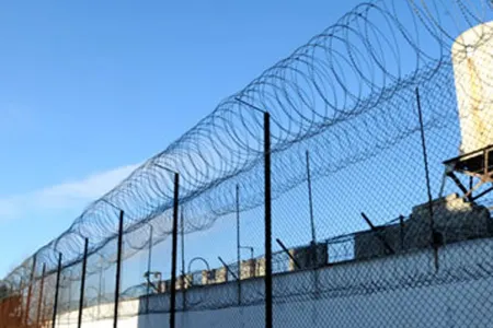 200 məhkum azadlığa buraxıldı- - Ədliyyə Nazirliyi