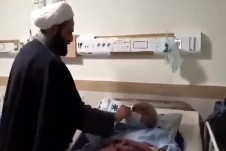 Molla koronaviruslu şəxsin burnuna "Peyğəmbər ətri" tökdü - XƏSTƏ ÖLDÜ
