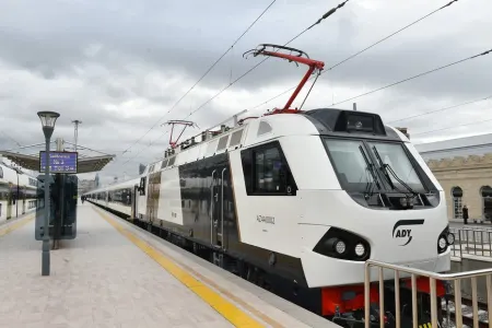Bu elektrik qatarları 21 aprelədək hərəkətdə olmayacaq
