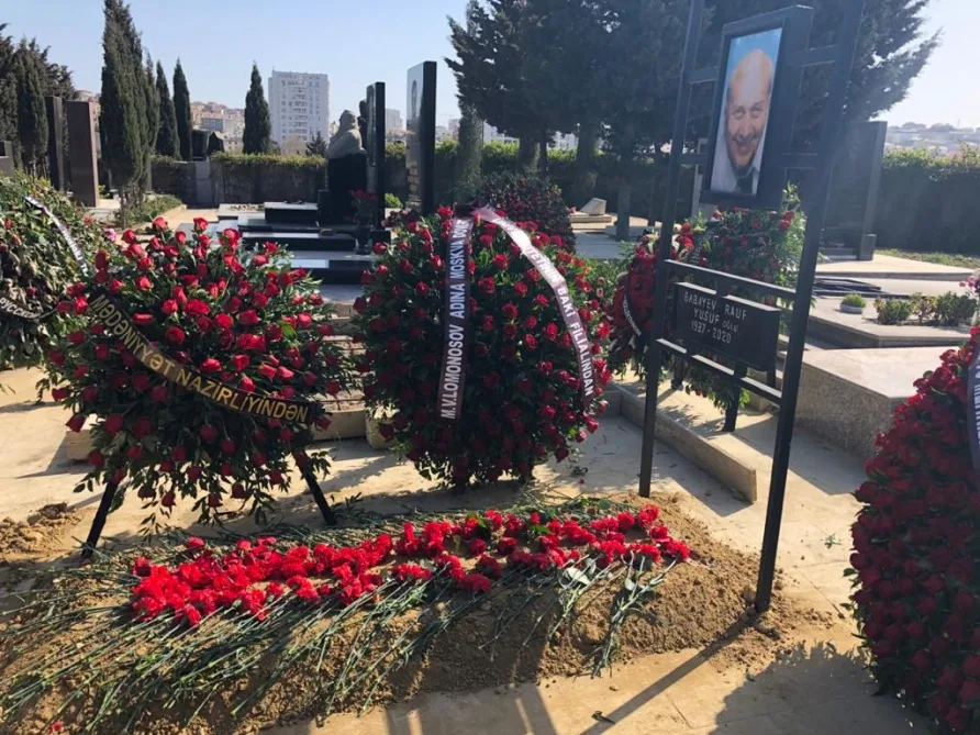 Xalq artisti son mənzilə yola salınıb - -FOTOLAR