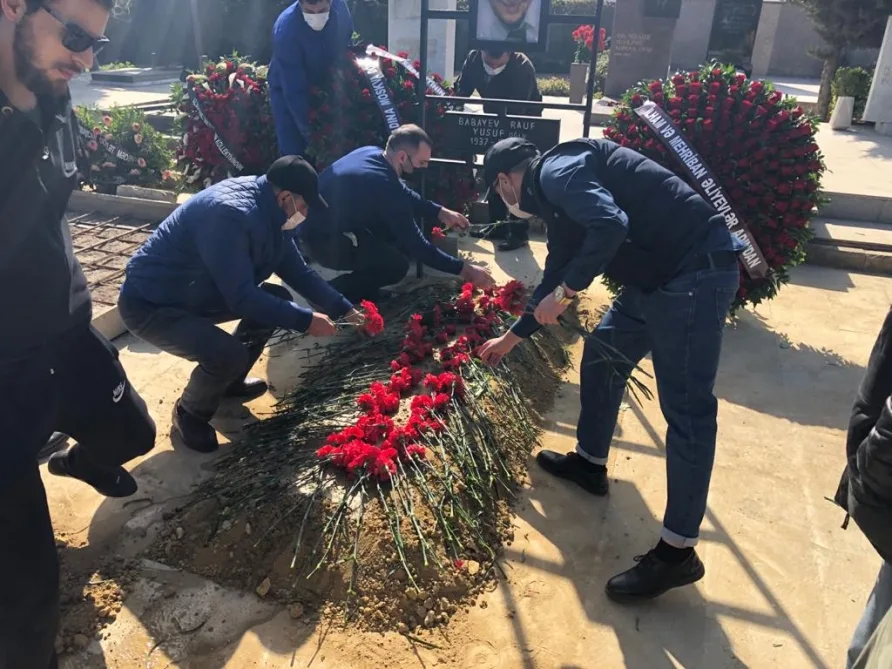 Xalq artisti son mənzilə yola salınıb - -FOTOLAR