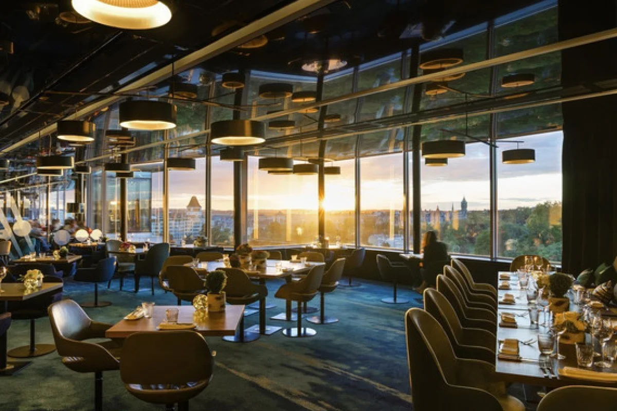 Bütün ticarət və iaşə obyektlərində müştərilərə yerində xidmət dayandırılıb