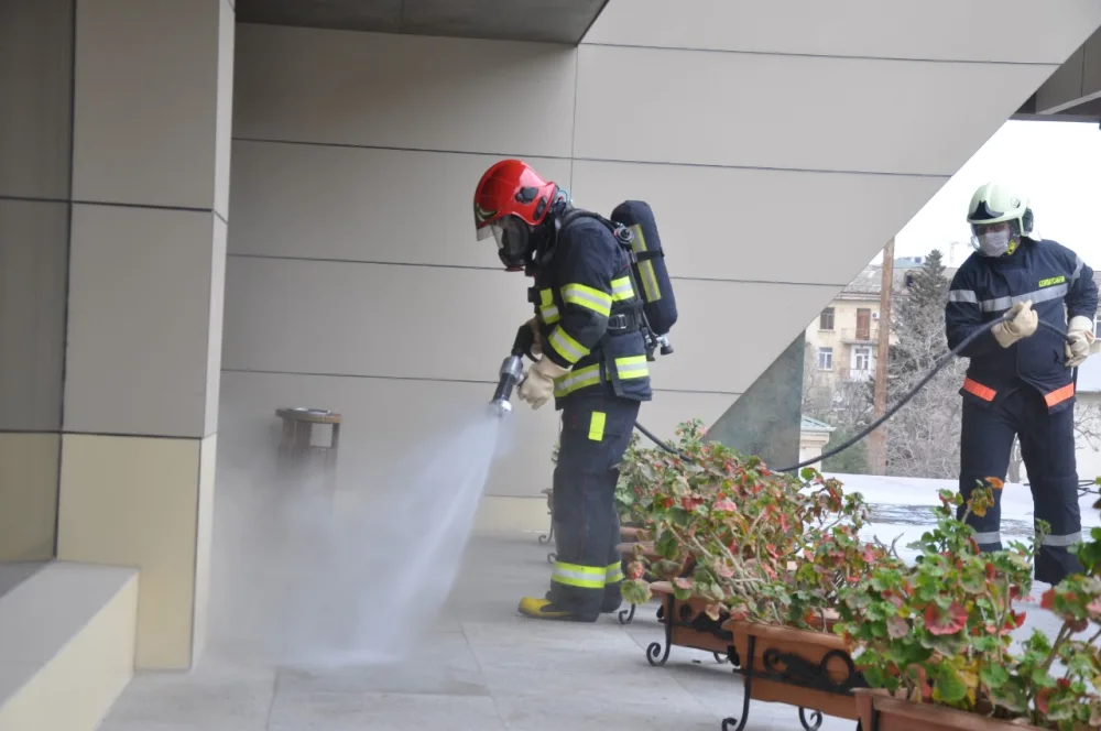 Bakının müxtəlif əraziləri dezinfeksiya - EDİLİR - FOTO - VİDEO