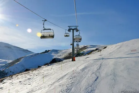 Hava qeyri-sabit olub - ŞAHDAĞA QAR YAĞIB