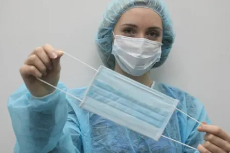 Koronavirus tibbi maskanın üzərində nə qədər qalır? – - Alimlər açıqladı