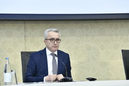 "Koronavirusa yoluxmanın sürəti sağalmanı dəfələrlə üstələyir"