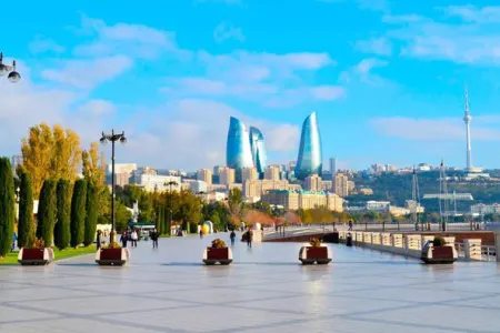 Bu gündən Azərbaycanda vətəndaşlara küçəyə çıxmaq qadağan olundu