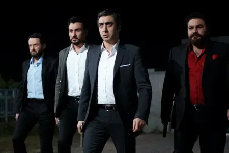 "Kurtlar vadisi”nin məşhur aktyoru koronavirusdan öldü - FOTO