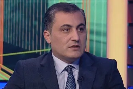 "Təsəvvür edin, müharibədir, atəş altında evdən çıxarsınız?"- - MAİS AĞAYEV