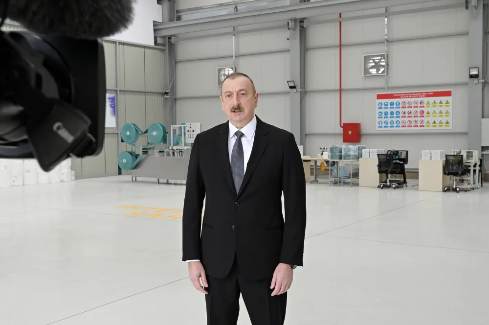 Prezident və xanımı tibbi maska istehsalı - müəssisəsinin AÇILIŞINDA -FOTO - VİDEO - YENİLƏNDİ