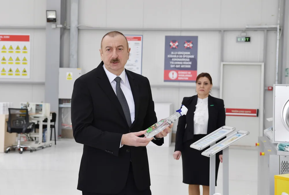 Prezident və xanımı tibbi maska istehsalı - müəssisəsinin AÇILIŞINDA -FOTO - VİDEO - YENİLƏNDİ