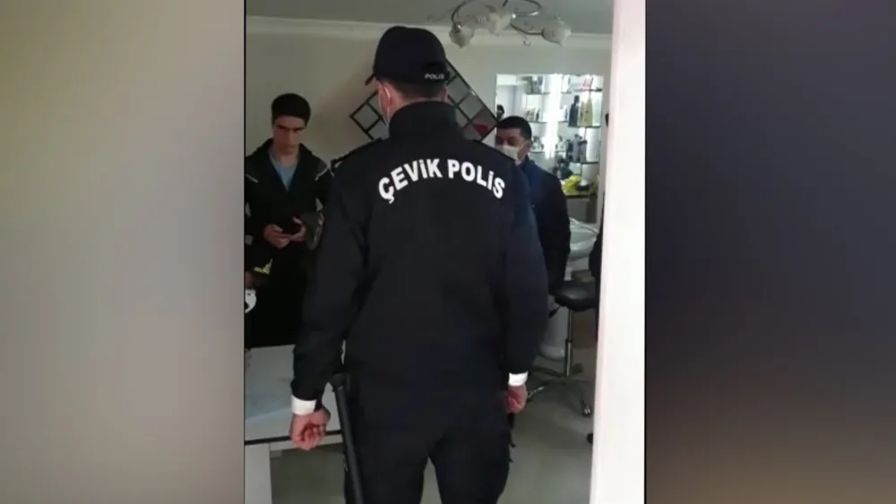 Karantin rejimini pozan kafe və kişi salonu - AŞKARLANDI - FOTOLAR