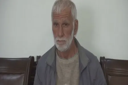 Satıcını balta ilə hədələyərək spirtli içki - TƏLƏB ETDİ - FOTO